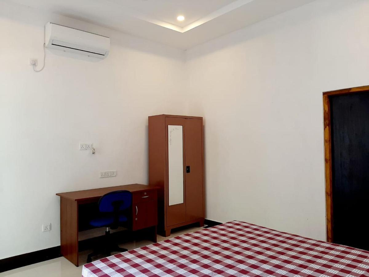 Hotel Krish Калкуда Экстерьер фото